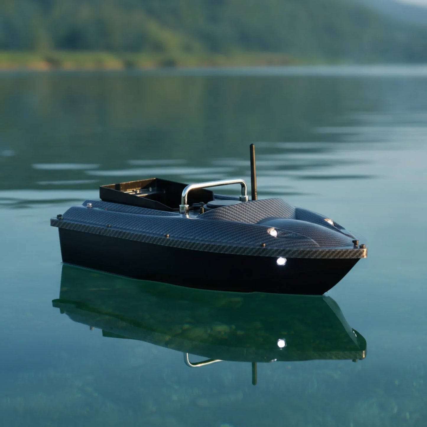 Bateau amorceur RC 500m - Précision et Performance